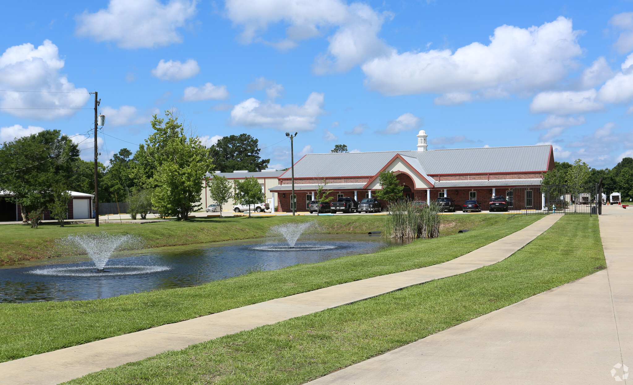 1296 FM 3083 Rd, Conroe, TX for sale Primary Photo- Image 1 of 1