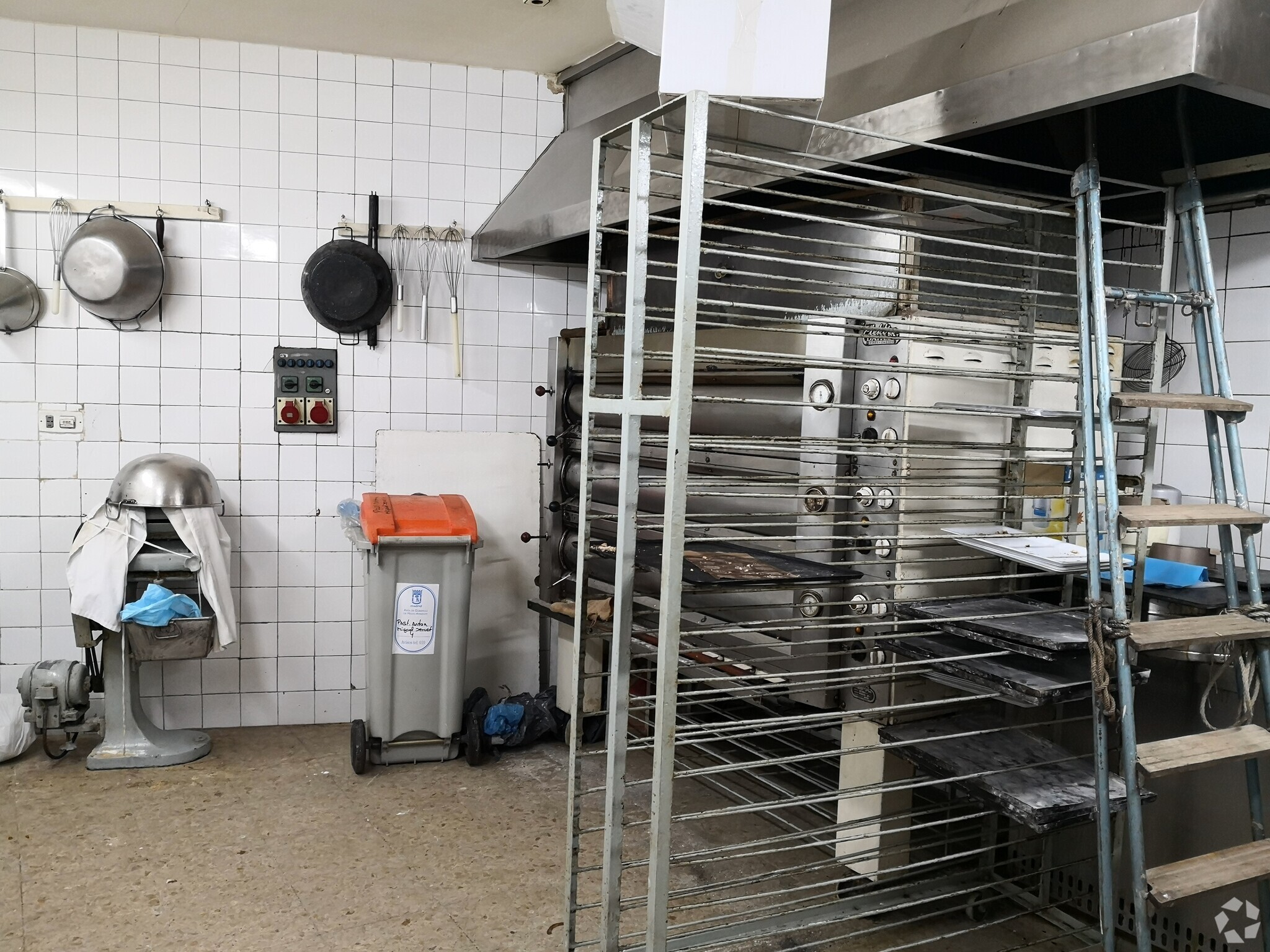 Retail in Madrid, Madrid for lease Interior Photo- Image 1 of 1