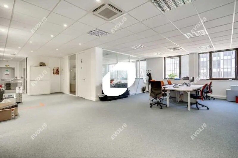 Office in Bagnolet for lease - Interior Photo - Image 2 of 13