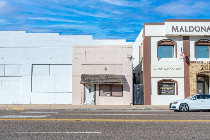 201 E University Dr, Edinburg, TX for sale - Building Photo - Image 3 of 6