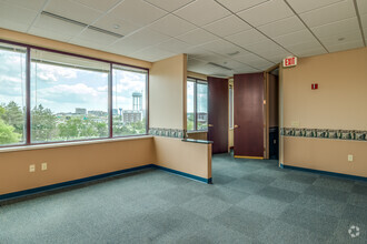 1200 N Mayfair Rd, Wauwatosa, WI for lease Interior Photo- Image 2 of 3