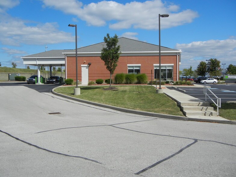 136 Plaza Dr, Cold Spring, KY for sale - Building Photo - Image 1 of 1