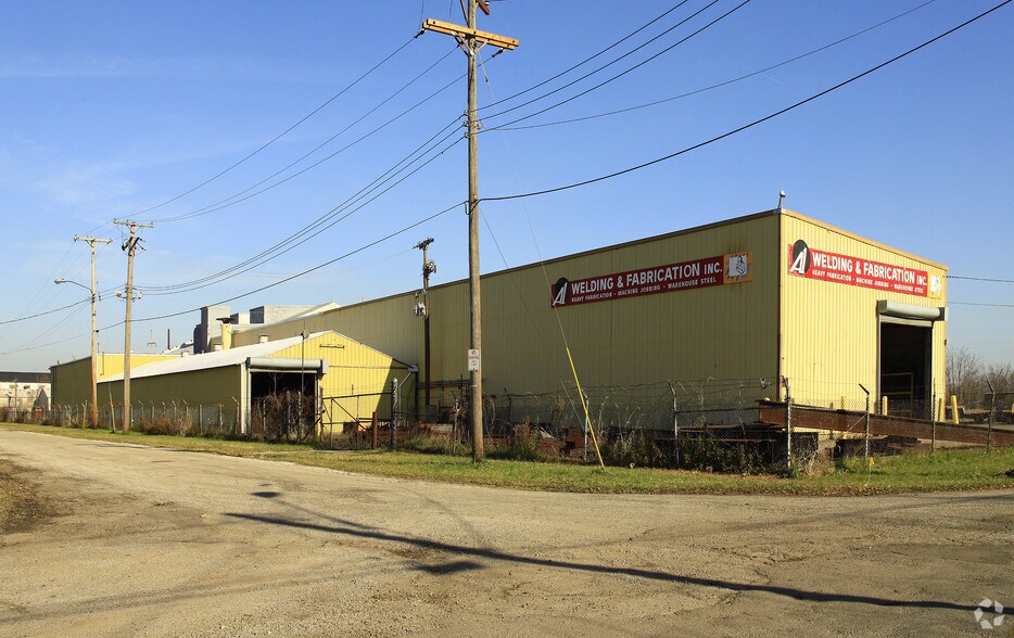1005 E 32nd St, Lorain, OH for sale - Primary Photo - Image 1 of 1