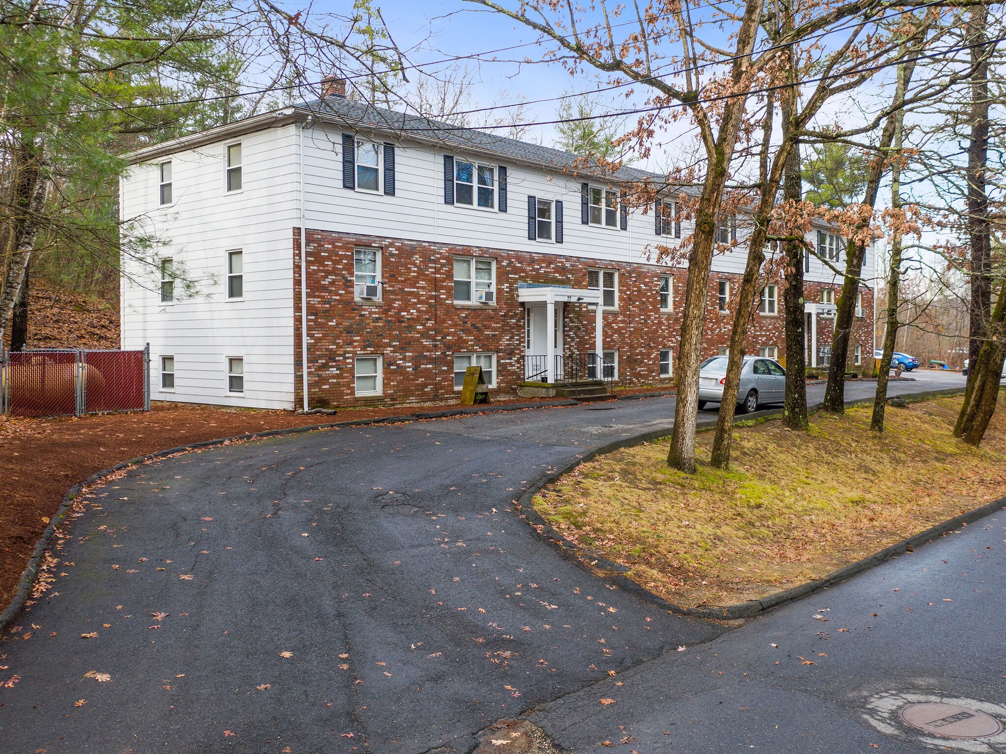 77 Sterling Pl, West Boylston, MA for sale Primary Photo- Image 1 of 1