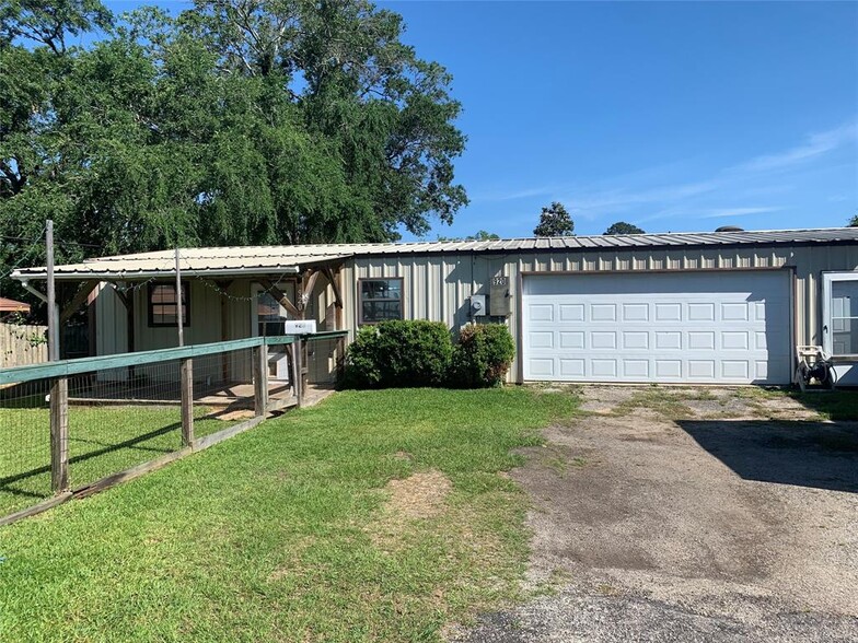 920 Cable St, Conroe, TX for sale - Primary Photo - Image 1 of 1