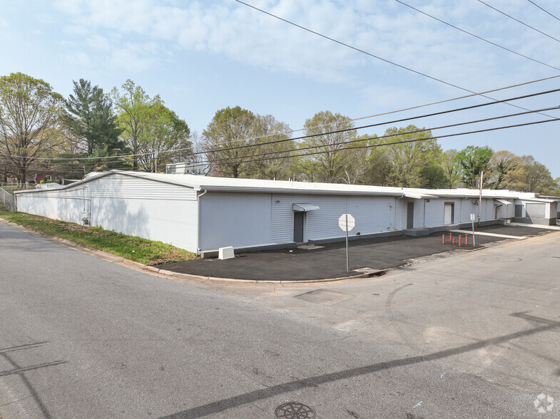 600 Park Dr, Statesville, NC for sale - Primary Photo - Image 1 of 8