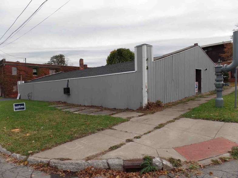 901 3rd Ave, Utica, NY 13501