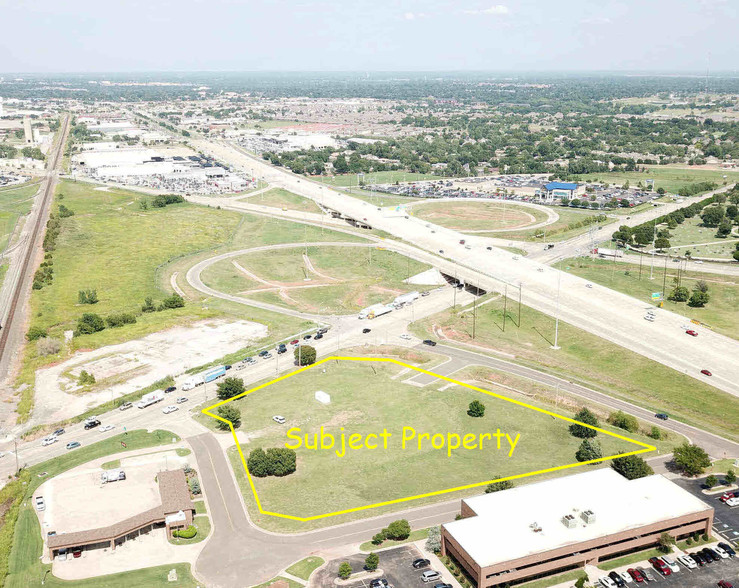 700 E Memorial Rd, Oklahoma City, OK for sale - Aerial - Image 1 of 1