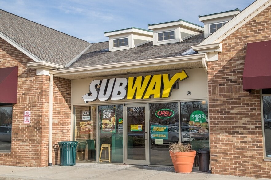 11530-11548 Springfield Pike, Springdale, OH for sale - Building Photo - Image 3 of 19