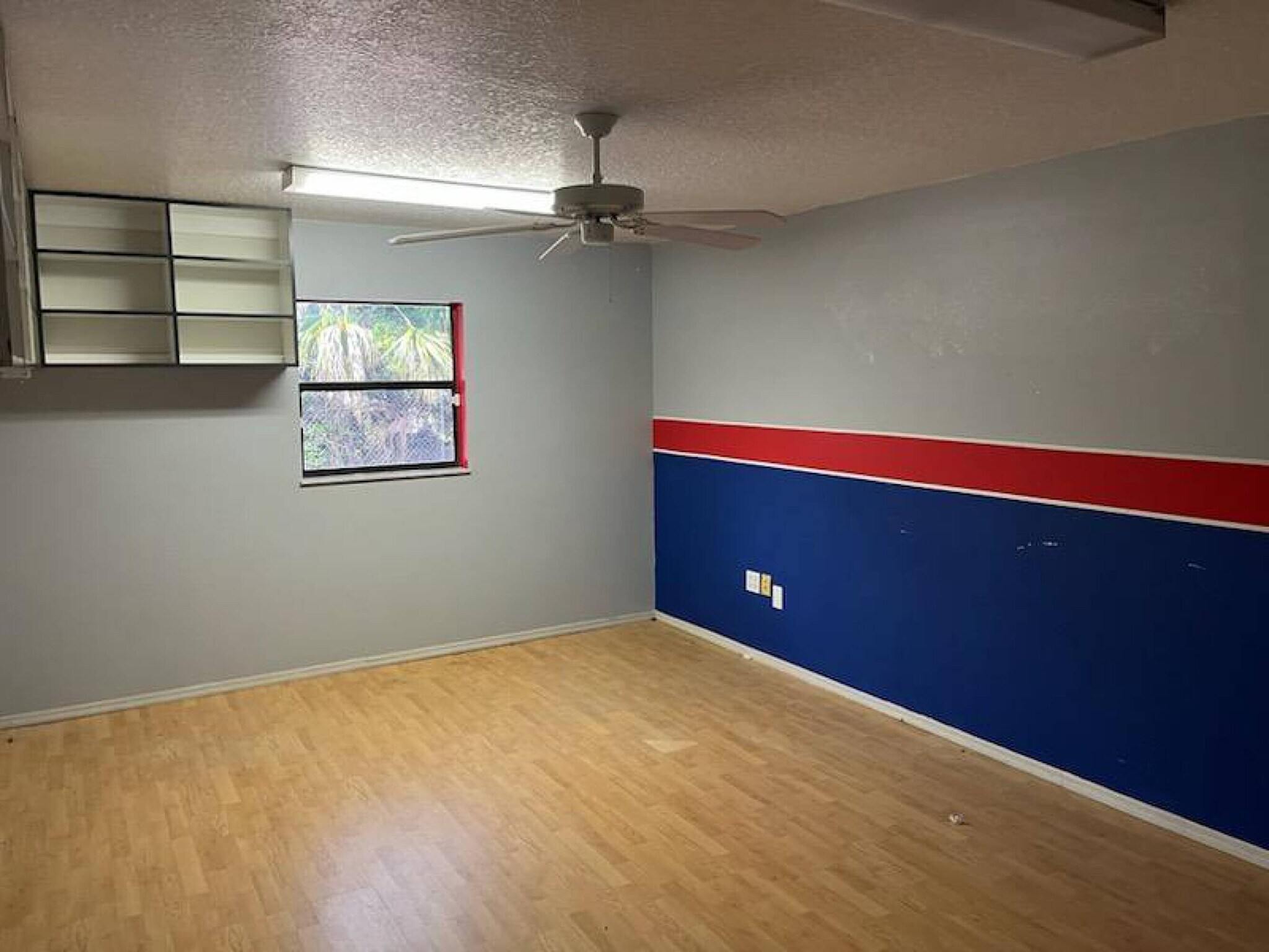 18401 US Highway 19, Hudson, FL for lease Interior Photo- Image 1 of 1