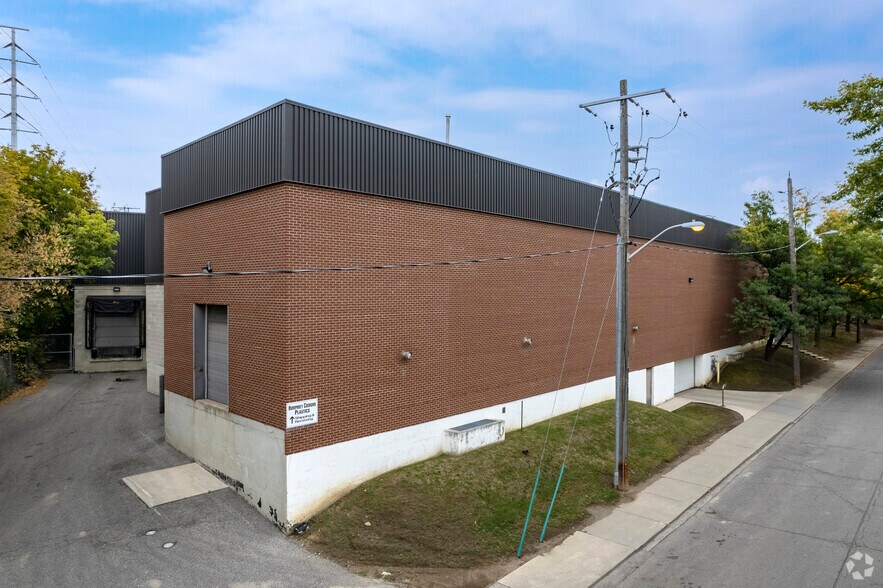 77 Union St, Toronto, ON for lease - Building Photo - Image 3 of 5