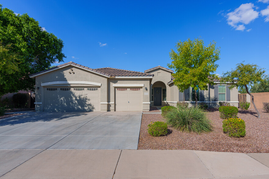 18000 W Assisted Living Home LN, Surprise, AZ for sale - Primary Photo - Image 1 of 24