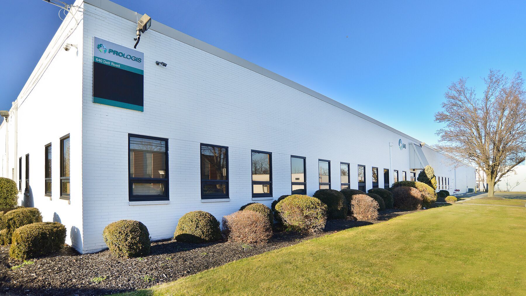 640 Dell Rd, Carlstadt, NJ for lease Building Photo- Image 1 of 3