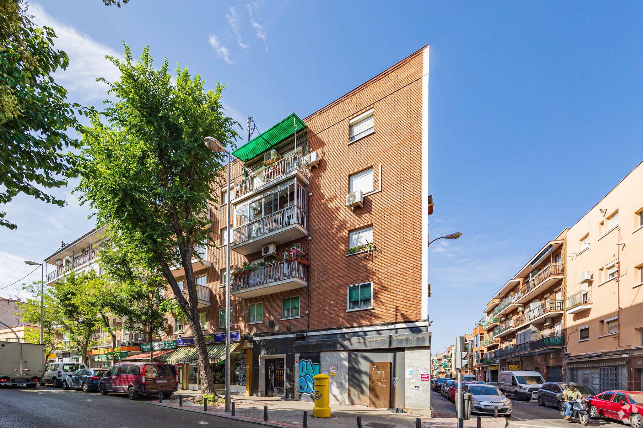 Multifamily in Madrid, Madrid for sale Primary Photo- Image 1 of 3