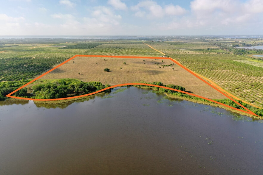 S Lake Patrick Rd, Frostproof, FL 33843