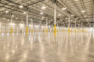 12815 W Northern Ave, Glendale, AZ for lease Interior Photo- Image 2 of 9