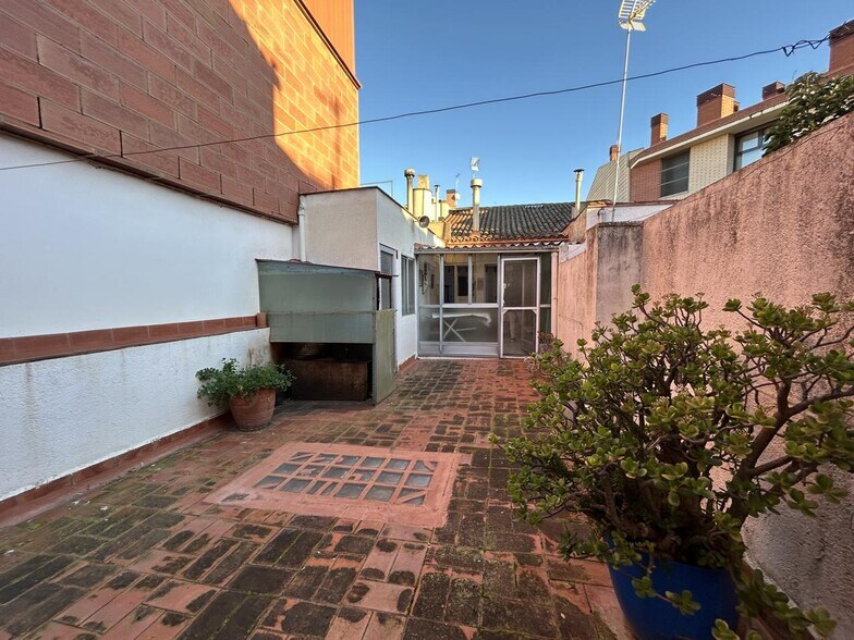 Multifamily in Sant Quirze del Vallès, Barcelona for sale - Building Photo - Image 3 of 6