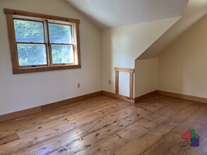 782 Mountain Rd, Stowe, VT for lease Interior Photo- Image 1 of 3