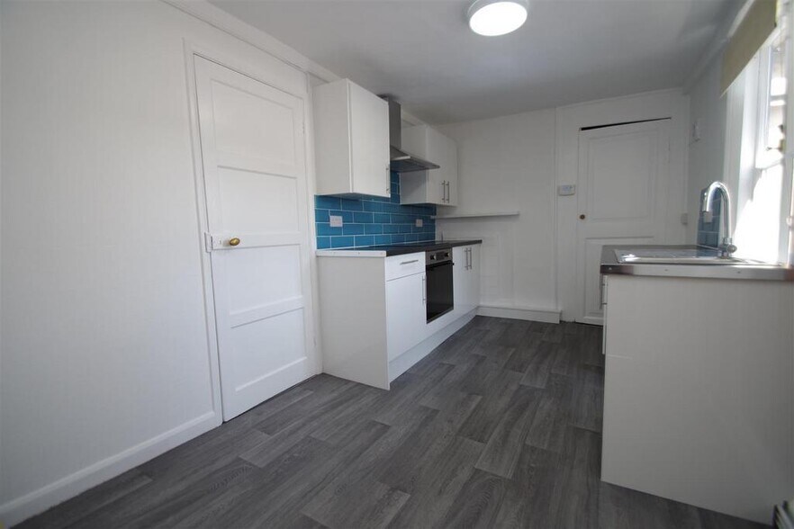 24A-24B St Marys St, Wallingford for sale - Building Photo - Image 2 of 20