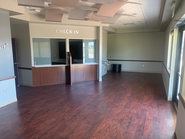 12880 Us-301 Hwy, Dade City, FL for lease - Interior Photo - Image 1 of 6