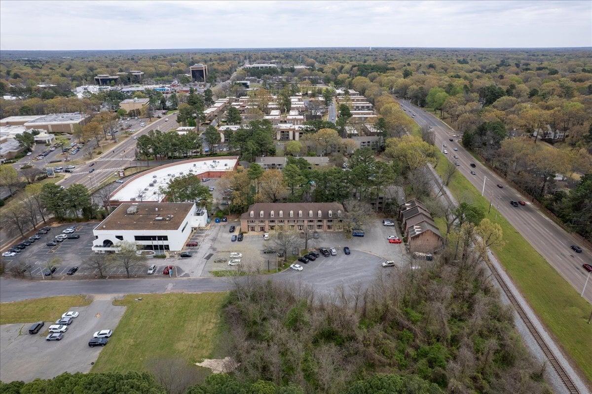 1850 Poplar Crest Cv, Memphis, TN for lease Interior Photo- Image 1 of 35