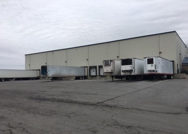 12 S Fort Zellers Rd, Newmanstown, PA for lease - Building Photo - Image 1 of 5