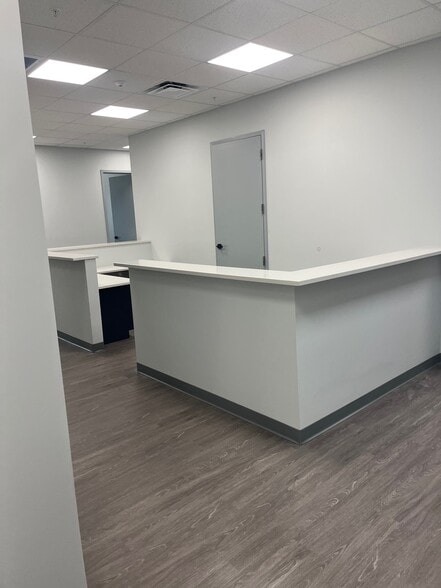 1307 Cleveland Avenue, Wildwood, FL for lease - Interior Photo - Image 2 of 21