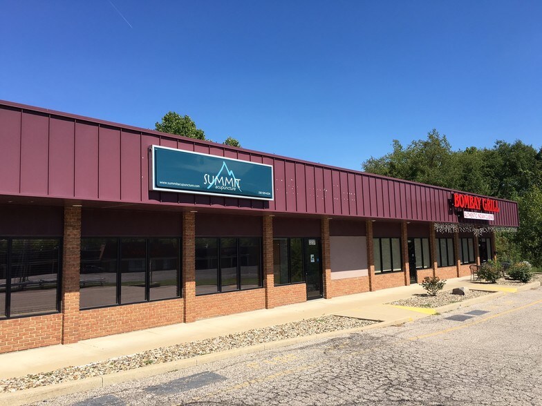 32333275 State Rd, Cuyahoga Falls, OH 44223