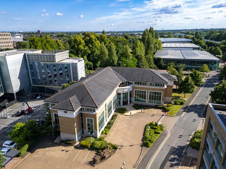 Oxford Rd, Uxbridge for lease - Building Photo - Image 3 of 8