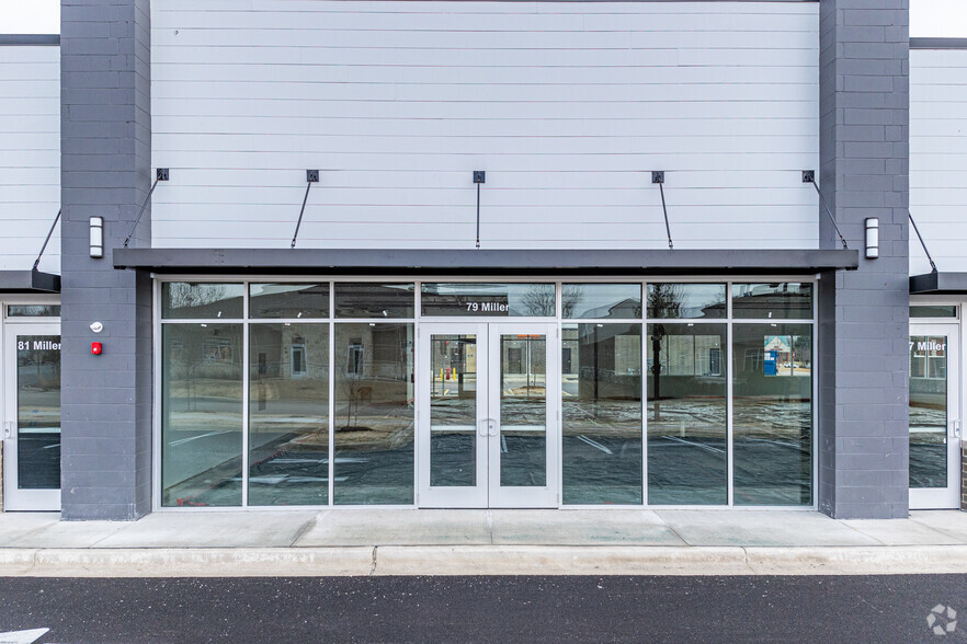 71-81 Miller Drive, North Aurora, IL for lease - Building Photo - Image 3 of 5