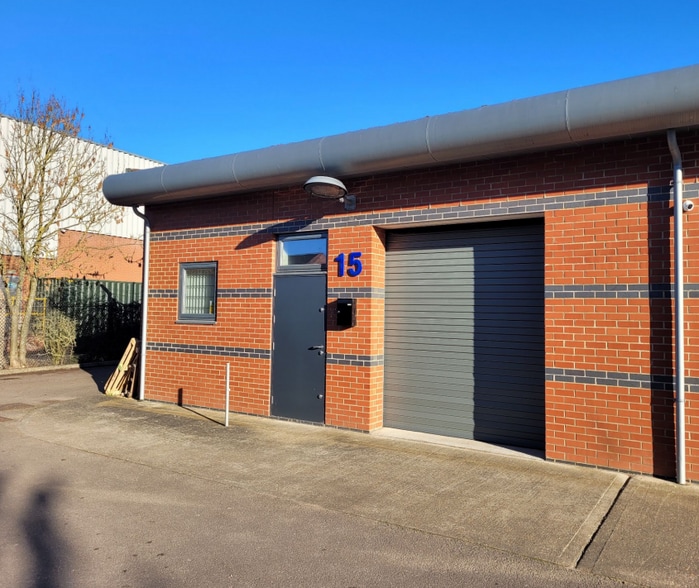 Caxton Rd, St Ives for lease - Primary Photo - Image 1 of 7