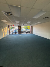 380-392 E Sunbridge Dr, Fayetteville, AR for lease Building Photo- Image 1 of 10