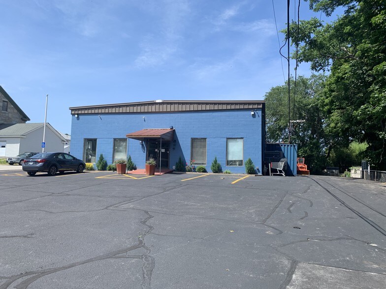 20 Factory St, West Warwick, RI for sale - Building Photo - Image 1 of 1