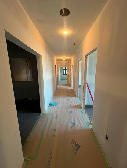 1642 E Spanish Fork Pky, Spanish Fork, UT for sale - Interior Photo - Image 3 of 18