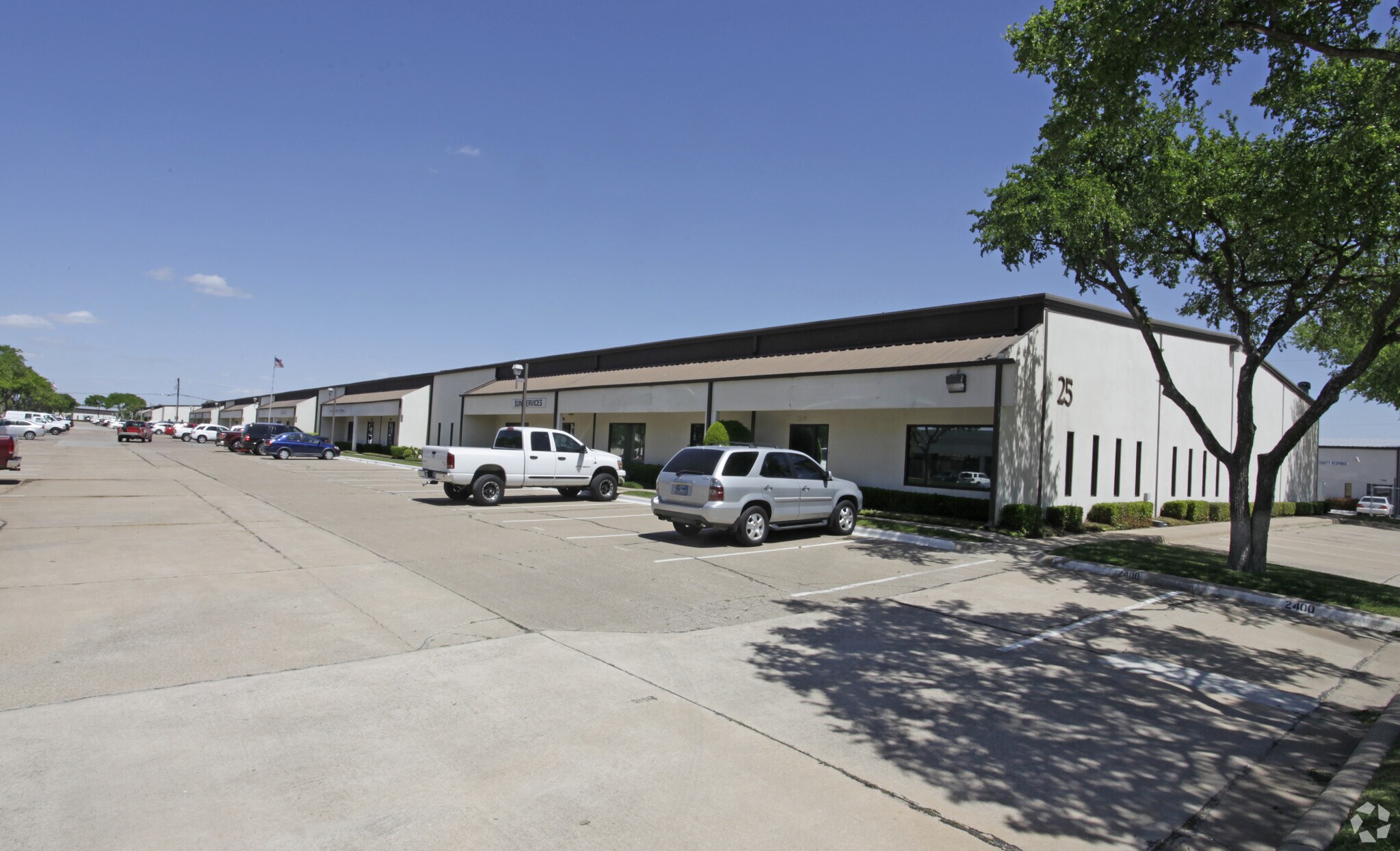 2400-2430 Gravel Dr, Fort Worth, TX for sale Building Photo- Image 1 of 1
