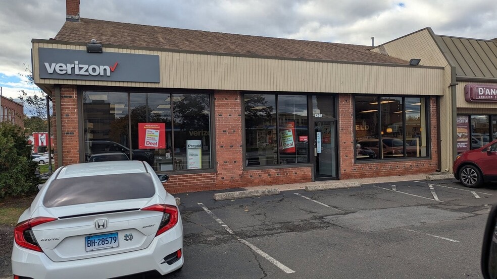 1345 Silas Deane Hwy, Wethersfield, CT for lease - Building Photo - Image 1 of 14