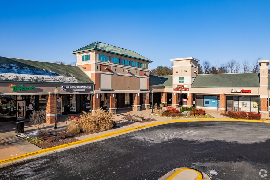 12918-13060 Middlebrook Rd, Germantown, MD for lease - Building Photo - Image 1 of 5