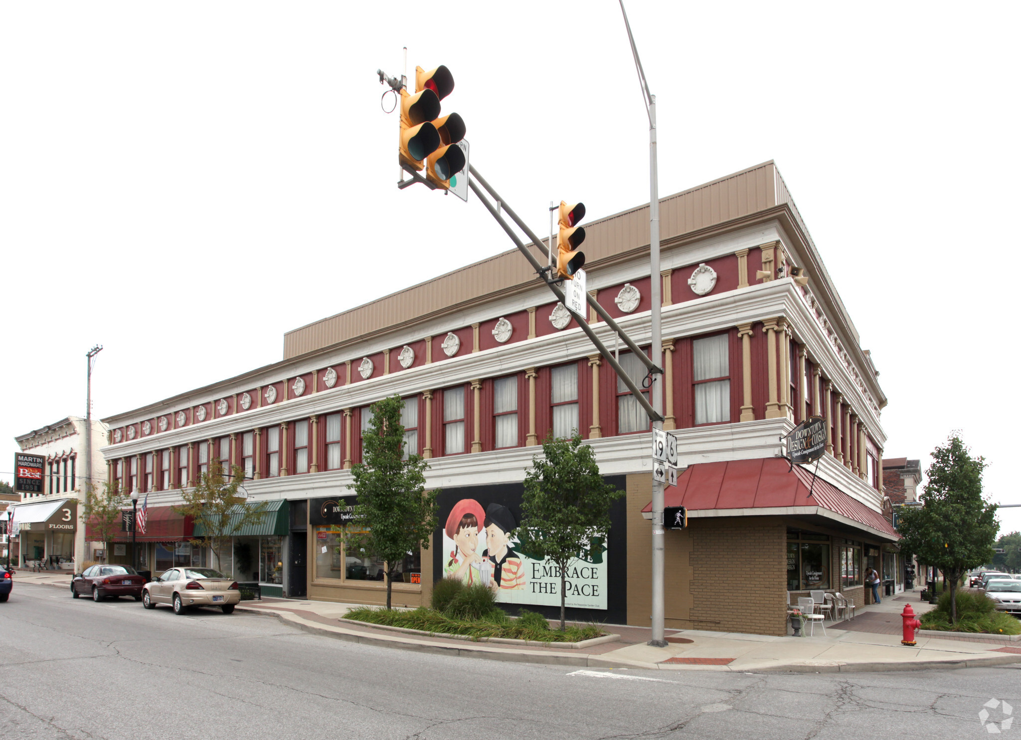 101-111 E Market St, Nappanee, IN for lease Primary Photo- Image 1 of 10