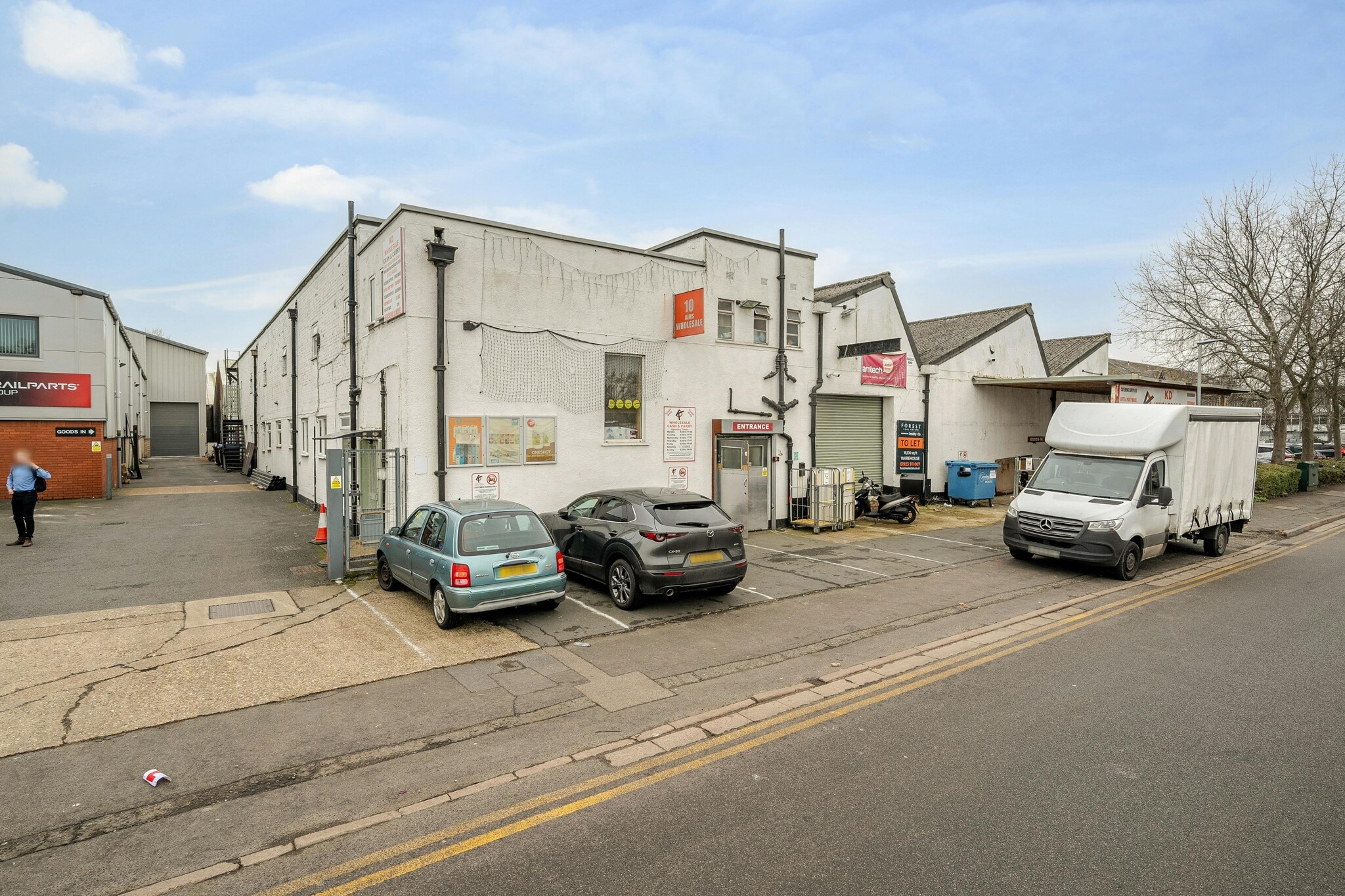 10 Greycaine Rd, Watford for lease Building Photo- Image 1 of 22