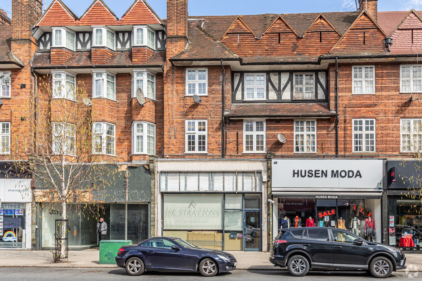 48 Golders Green Rd, London, NW11 8LL