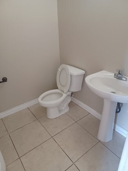 690 W Industrial Rd, Cedar City, UT for lease - Interior Photo - Image 2 of 5