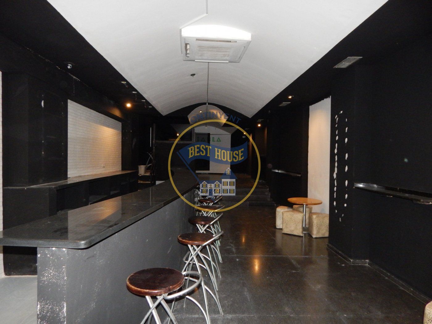 Retail in Ontinyent for sale Building Photo- Image 1 of 10