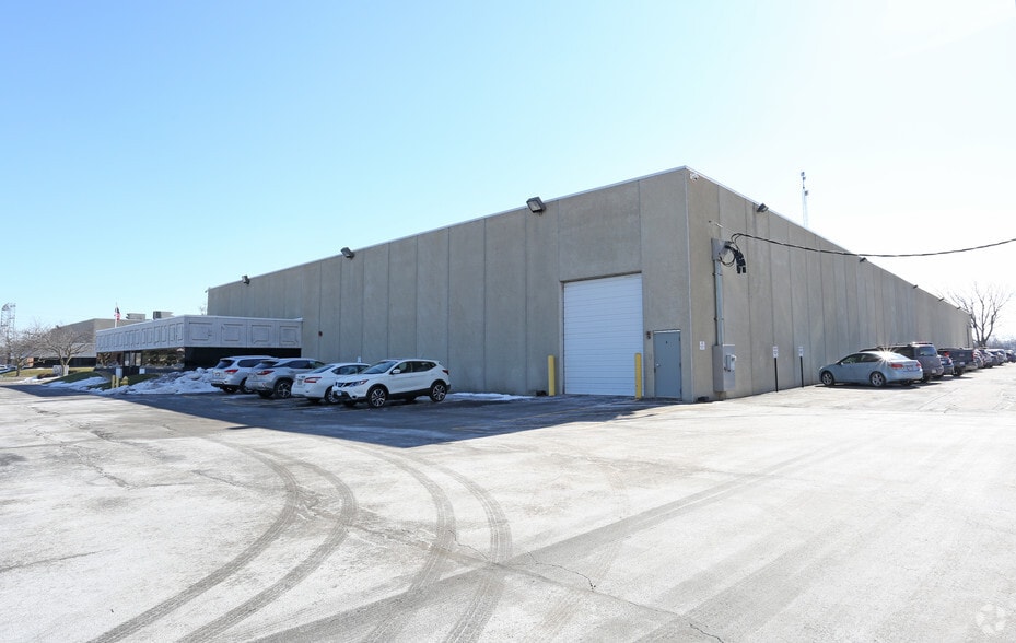 1240 North Ave, West Chicago, IL for lease - Building Photo - Image 2 of 2