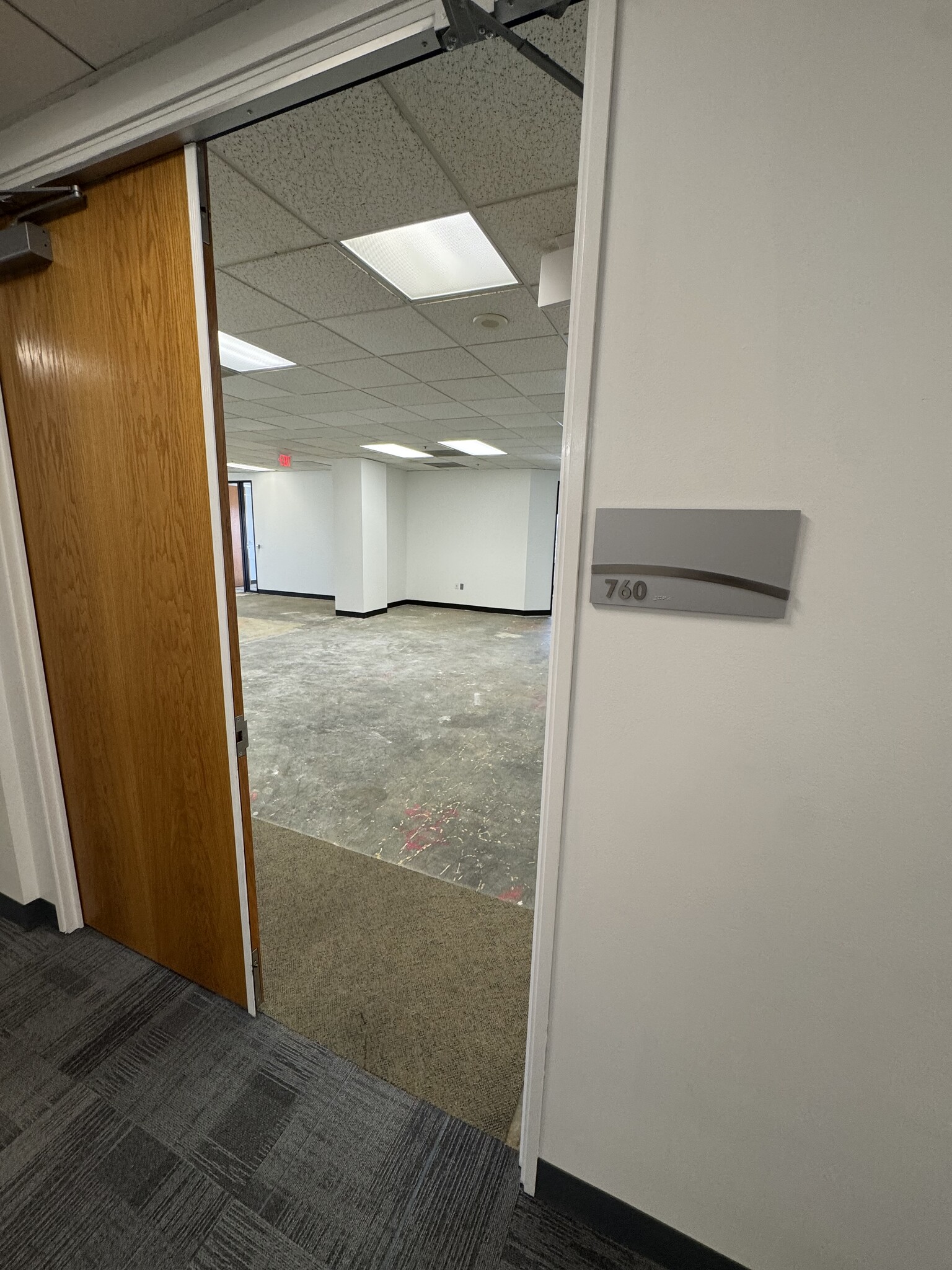 4 Hutton Centre Dr, Santa Ana, CA for lease Building Photo- Image 1 of 7