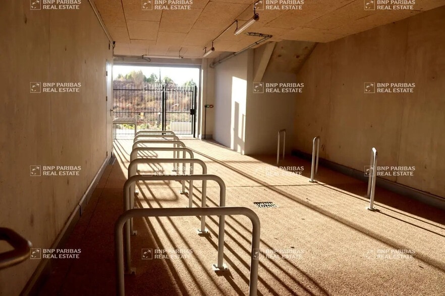 Retail in Montpellier for lease - Building Photo - Image 3 of 35