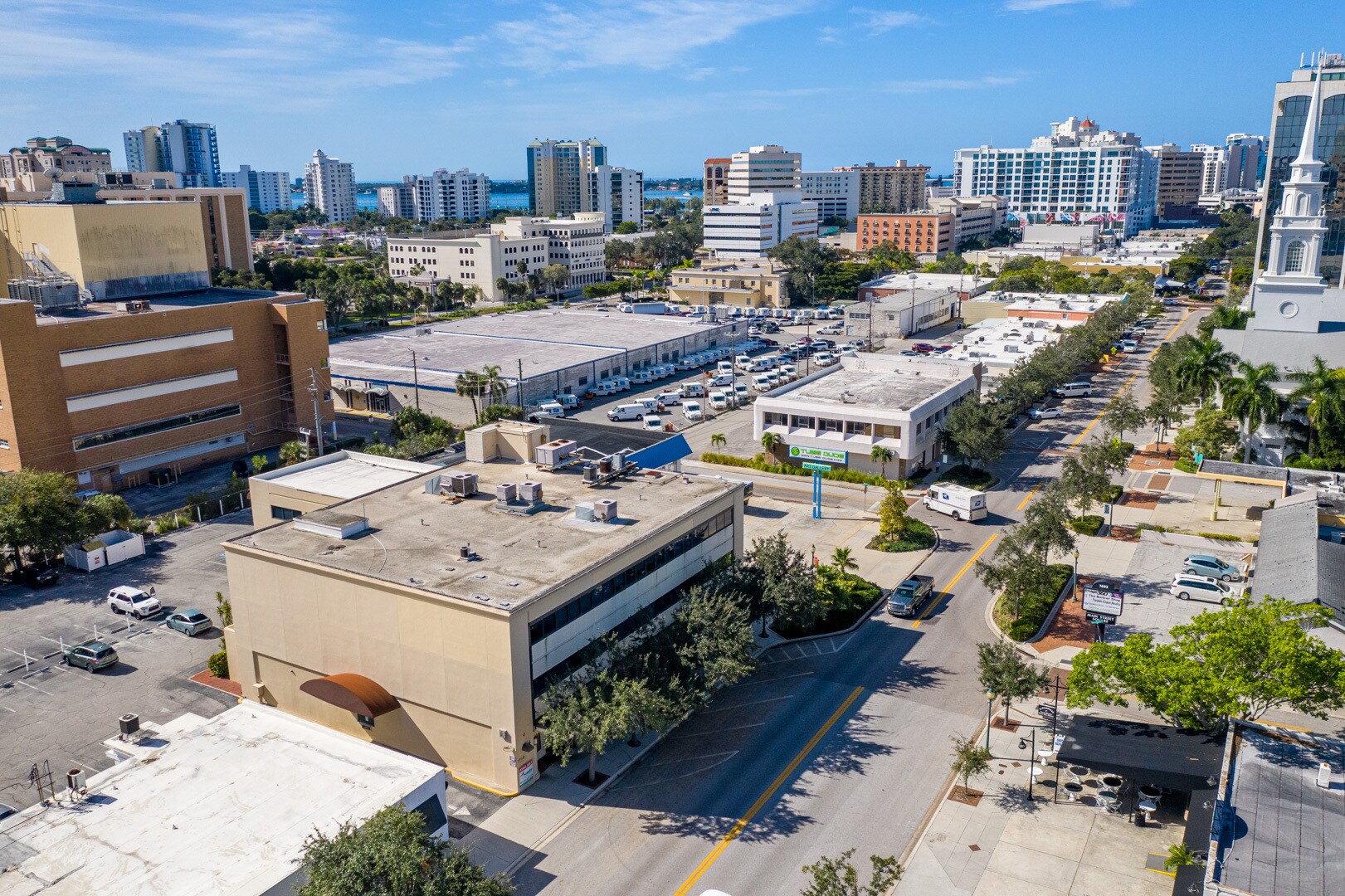 1700-1718 Main St, Sarasota, FL 34236 - Main Street Office | LoopNet