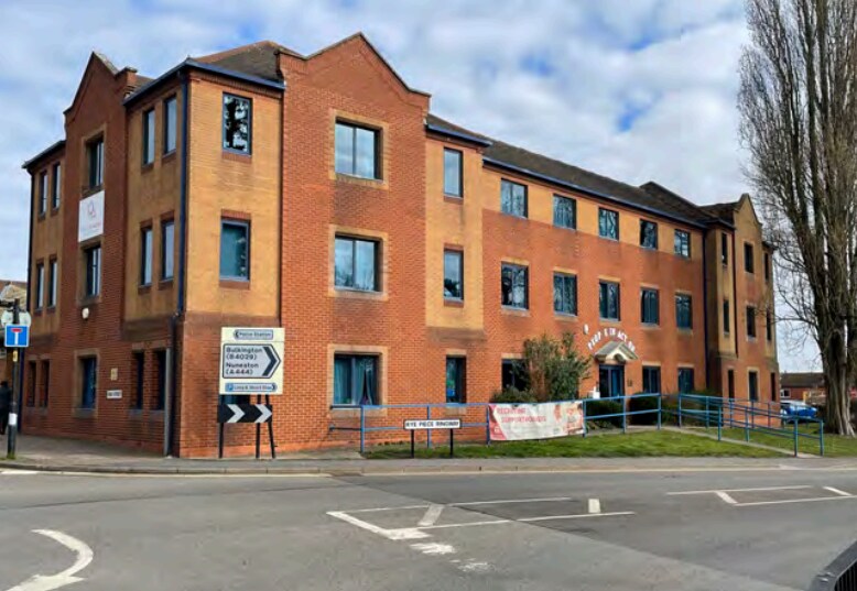 44 High St, Bedworth for sale - Primary Photo - Image 1 of 1