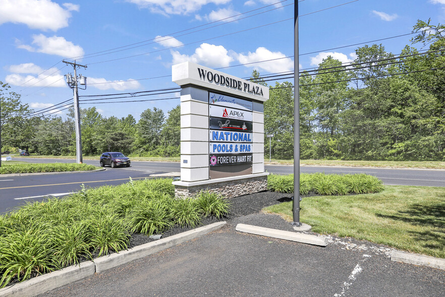 1177 Route 130, Robbinsville, NJ for lease - Building Photo - Image 3 of 3