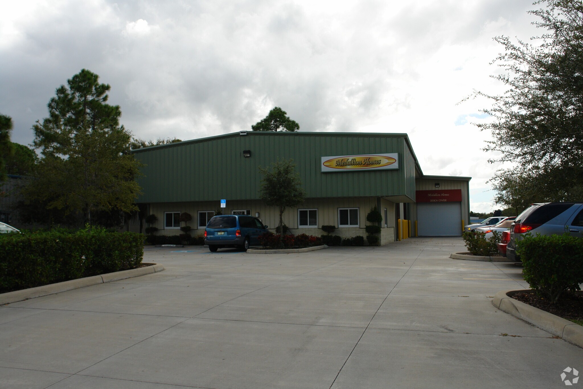 2212 58th Ave, Bradenton, FL for sale Primary Photo- Image 1 of 1