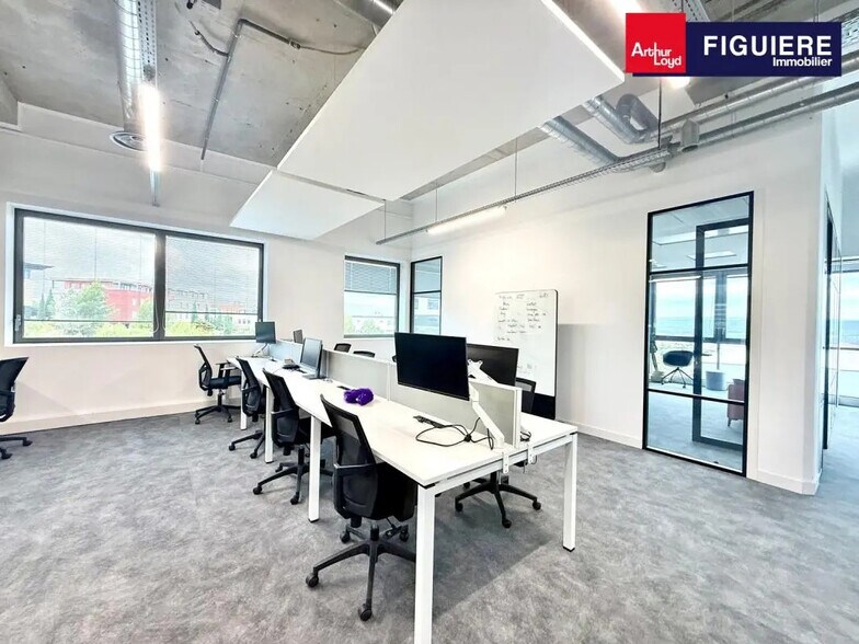 Office in Aix-en-Provence for lease - Building Photo - Image 2 of 24